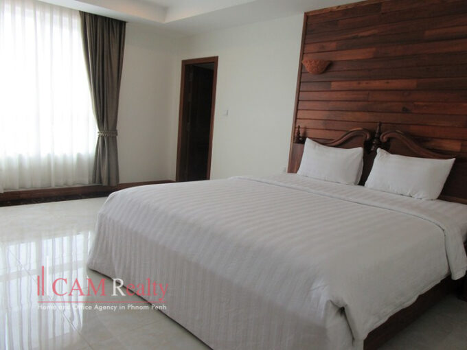 Modern style studio serviced apartment for rent in BKK1 area- N266168