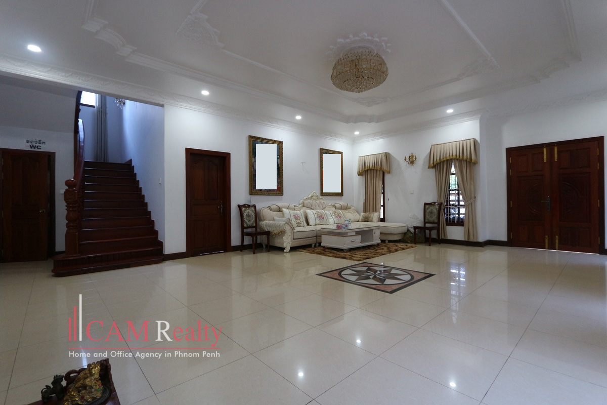 AUPP area | 6 Bedrooms villa for rent in Phnom Penh