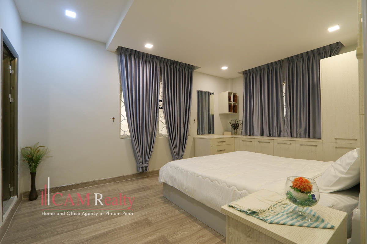 1 Bedroom Serviced Apartment For Rent In BKK1 Area - Phnom Penh