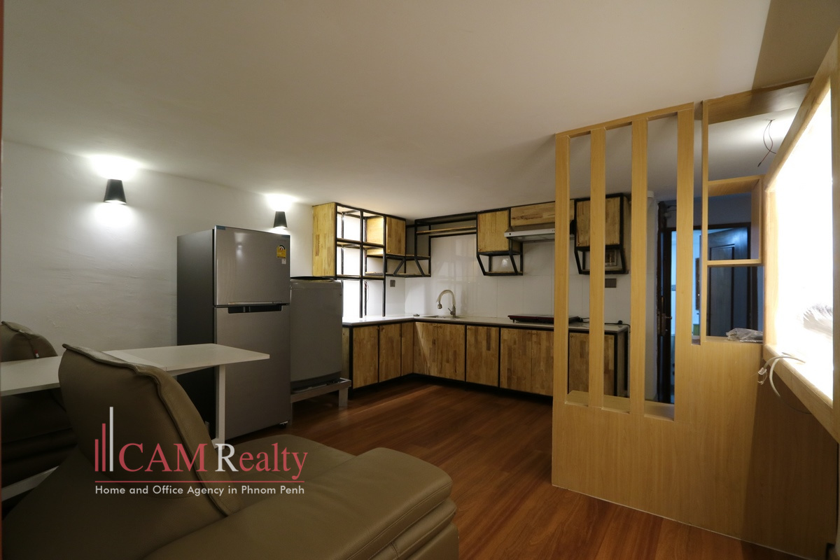 Daun Penh area| 1 bedroom apartment on mezzanine floor for rent in Phnom Penh