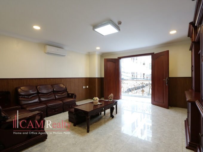 4 Bedroom Serviced Apartment For Rent in Daun Penh