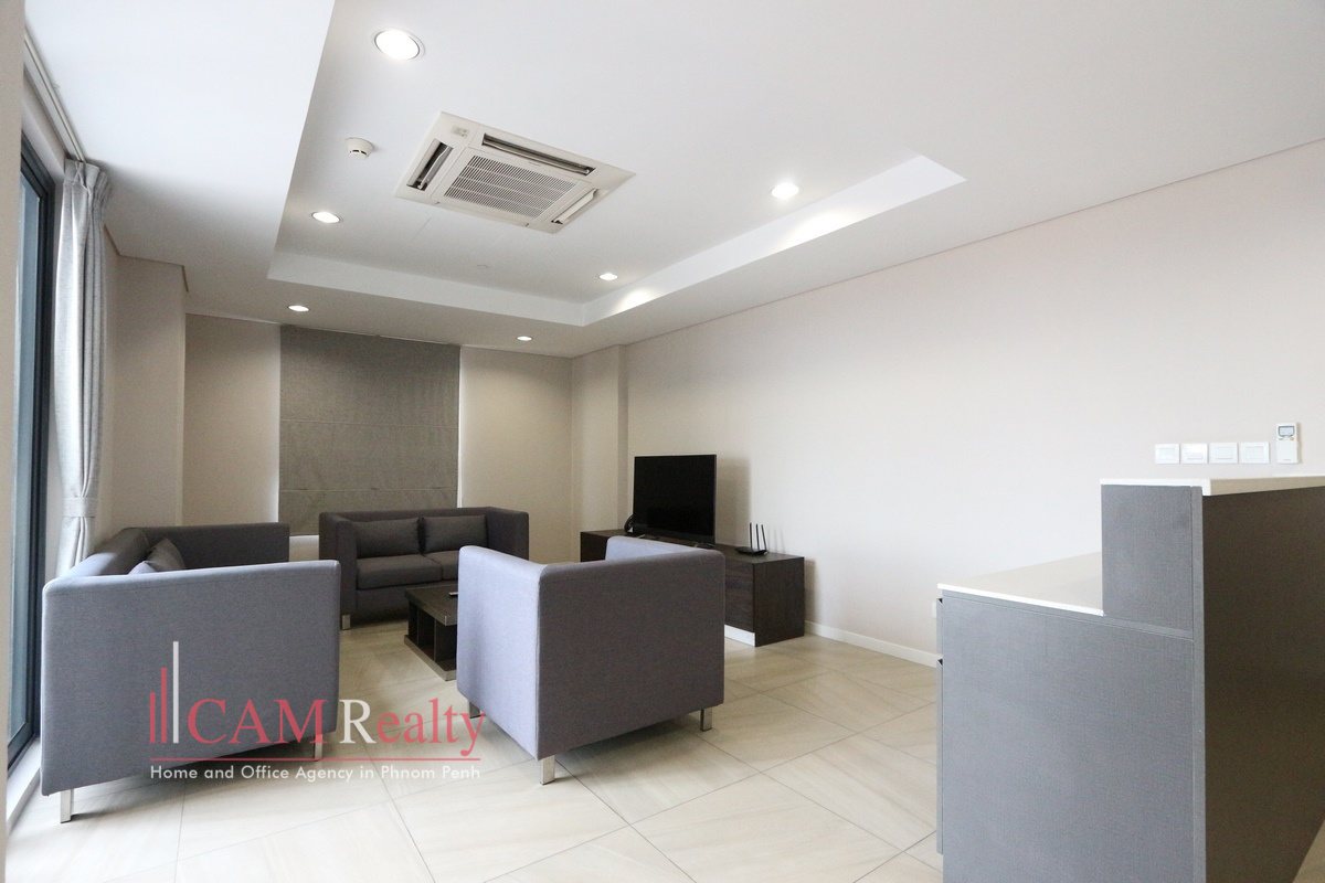RUPP area | Spacious 3 bedrooms serviced residence condo for rent in Phnom Penh | Garden, pool & Gym