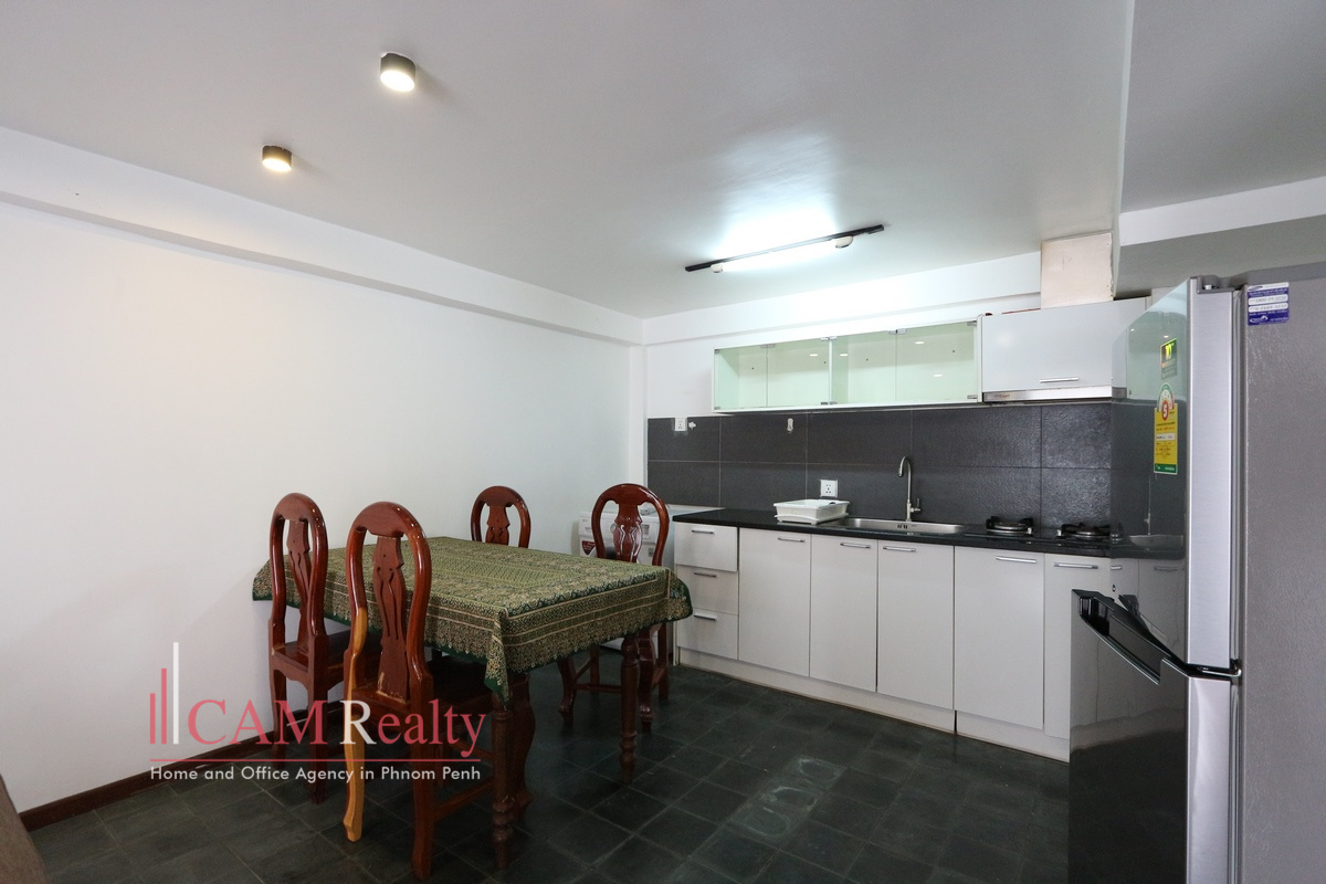 2 bed renovated house rent near Russian market Phnom Penh