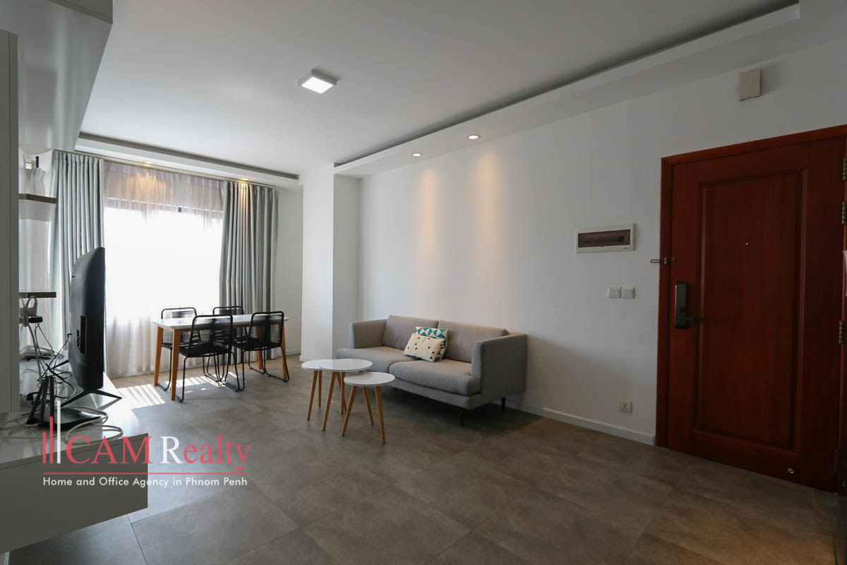 Daun Penh area| Modern style 2 bedrooms serviced apartment for rent in Phnom Penh| Pool and Gym