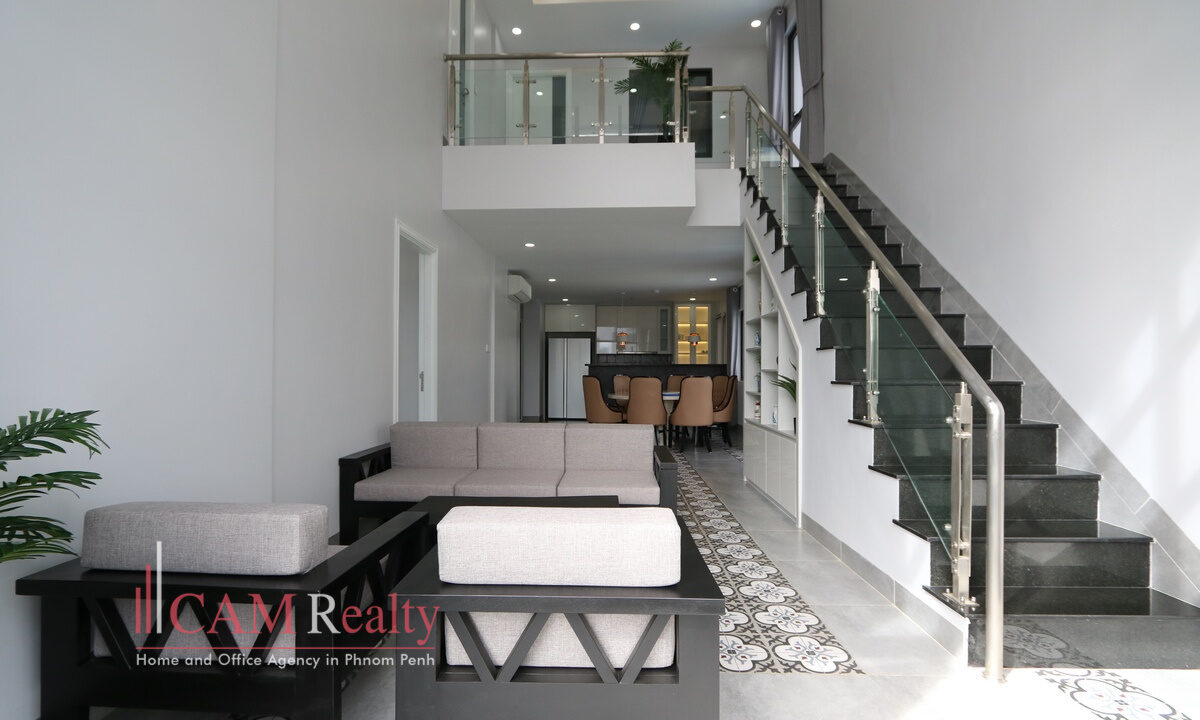 penthouse serviced apartment for rent in Chroy Changvar, near riverside park, Phnom Penh - N1430168