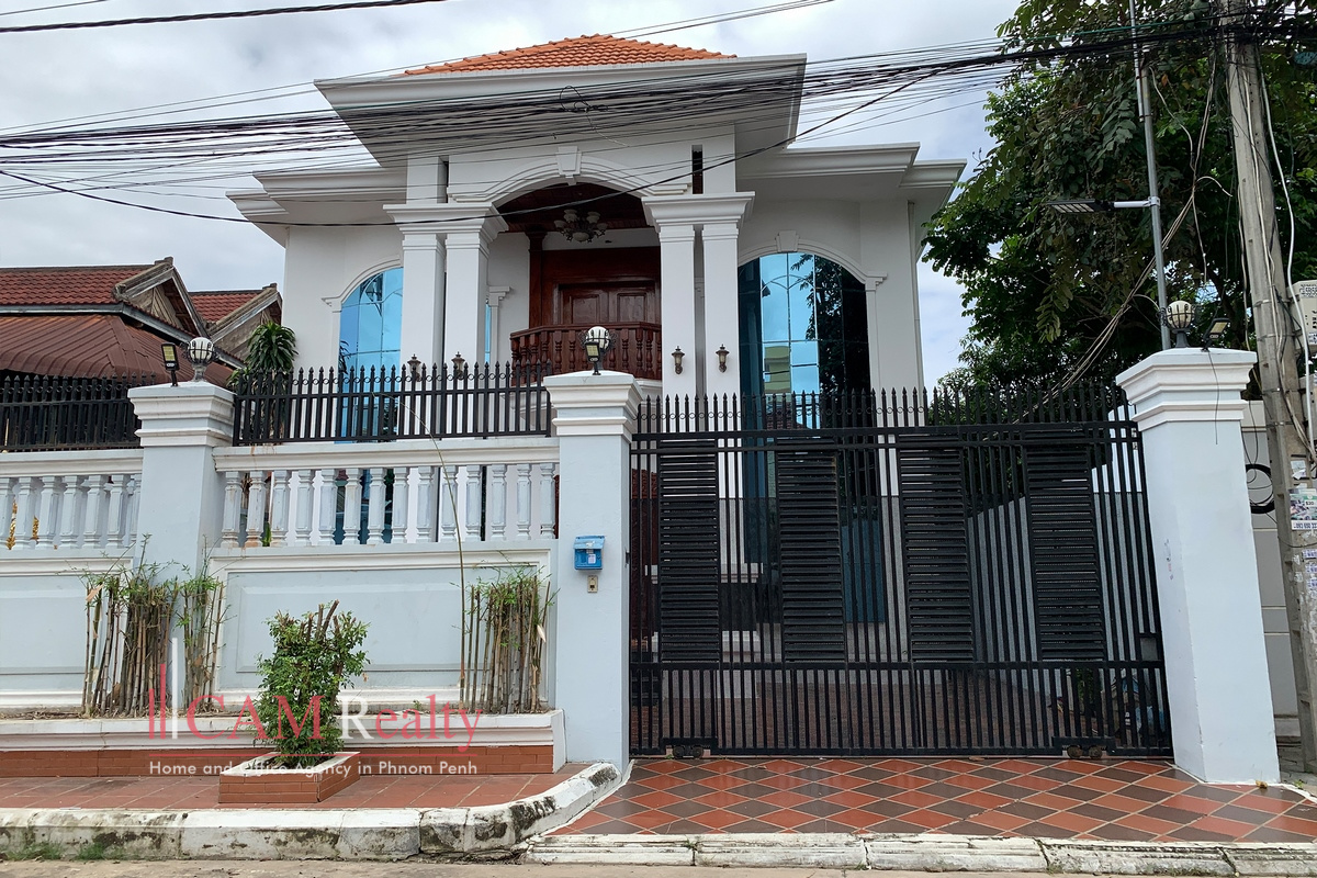 5 bedrooms villa for rent in Sagnkat Phnom Penh Thmei