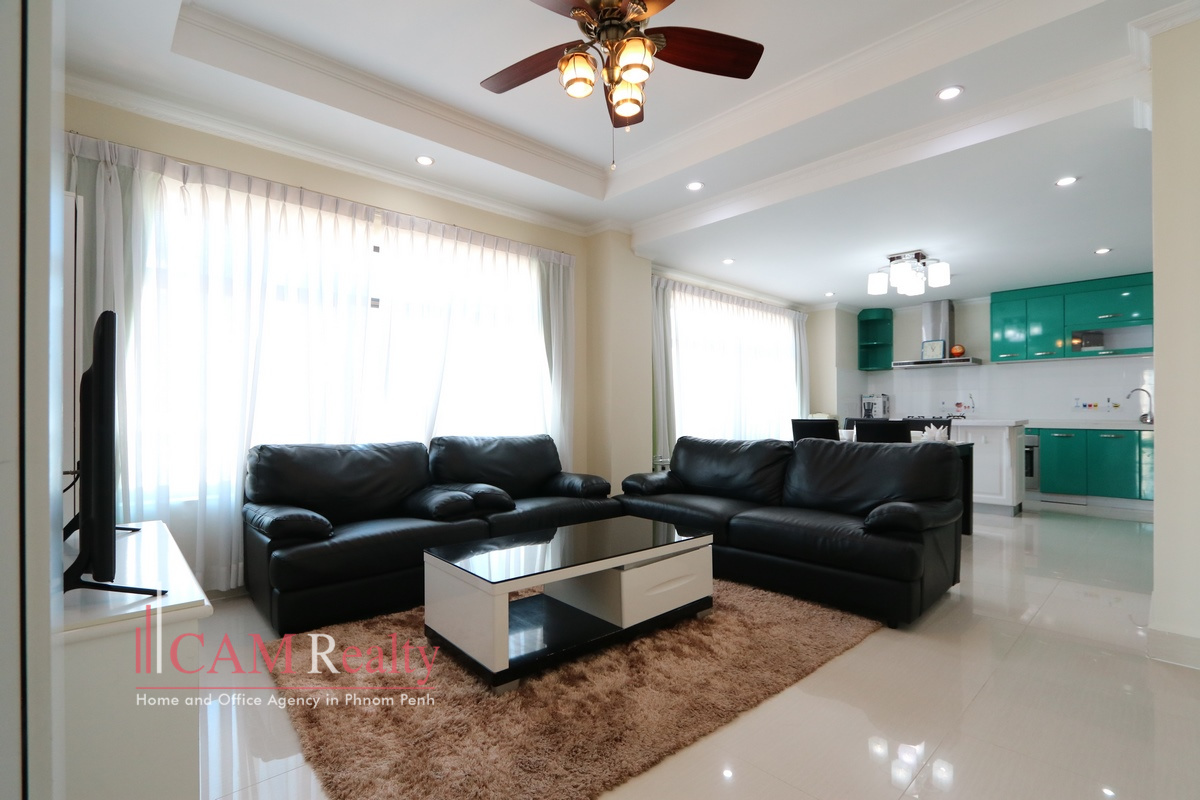 BKK1 area| 2 bedrooms‬ serviced apartment for rent in Phnom Penh| Rooftop swimming pool and gym