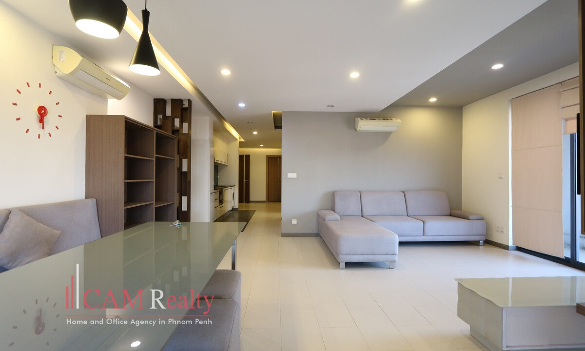 4 bedrooms serviced apartment for rent in Phnom Penh