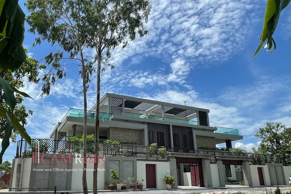 Krong Ta Khmau| Modern 10 bedrooms connecting villas for rent in Kandal Province| Private swimming pools