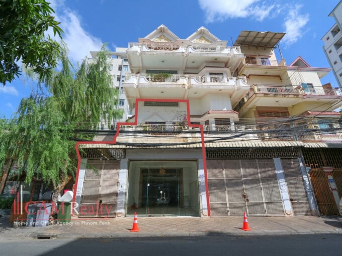 3 Bedroom Shophouse For Rent in Tuol Tumpung (Russian Market)