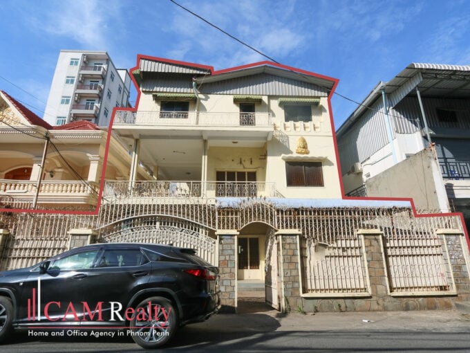 10 Rooms Commercial Villa For Rent in Tuol Tumpung (Russian Market)