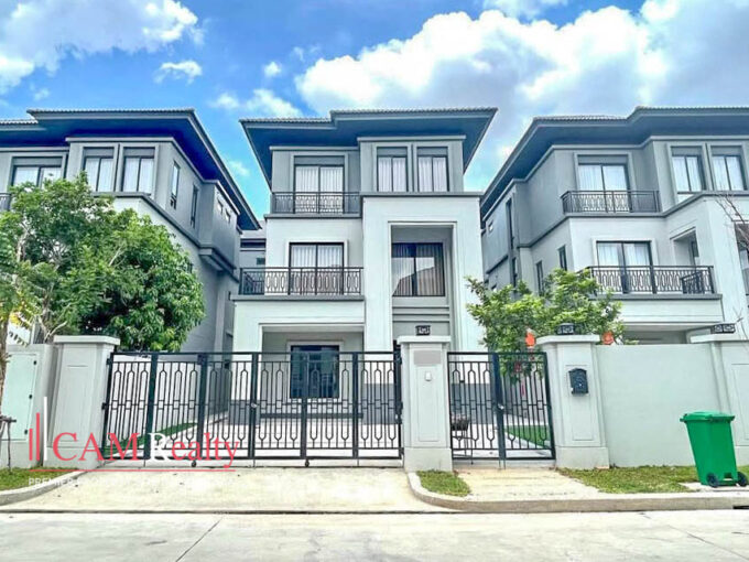 5 Bedrooms Queen B II Villa For Sale In Chip Mong Land, Grand Phnom Penh City