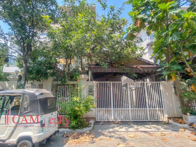 4 Bedrooms Twin Villa For Rent In Platinum Project| Peng Houth Boeng Snor