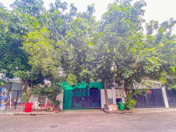 4 Bedrooms Link Villa LD1 For Sale In Borey Peng Huoth Beoung Snor