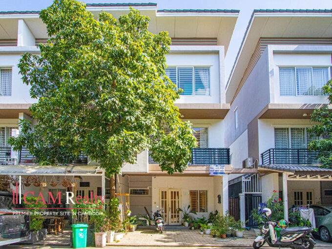 3 Bedroom Link-house For Rent in Peng Houth Boeng Snor