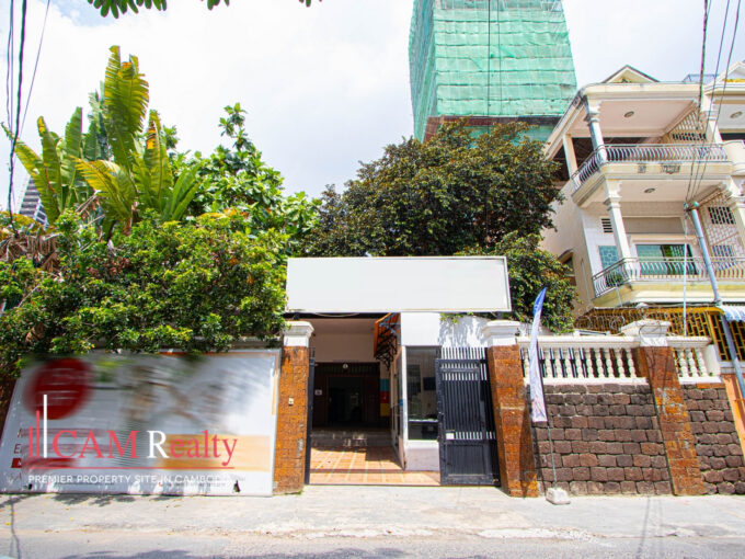 Commercial Villa For Rent in Boeng Trabaek