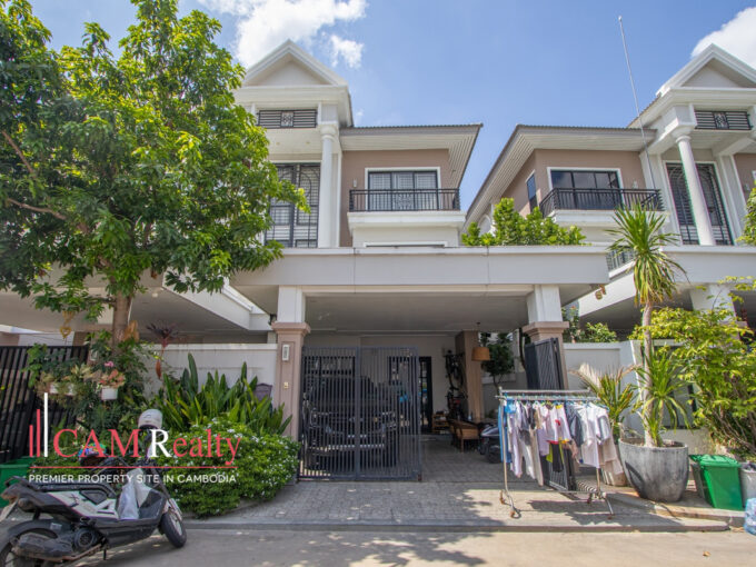 5 Bedrooms Twin Villa For Sale In Peng Huoth Beoung Snor