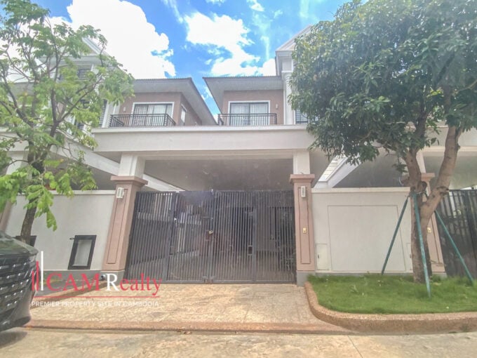 5 Bedrooms Twin Villa For Sale In Peng Huoth Beoung Snor