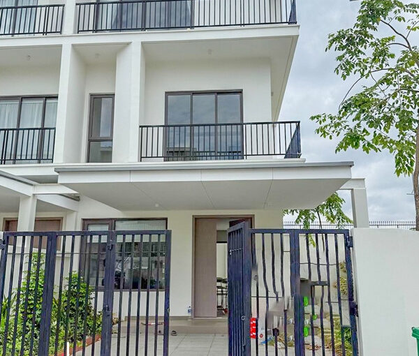 3 Bedroom Villa Kon Kat Laor For Rent in Borey Chankiri