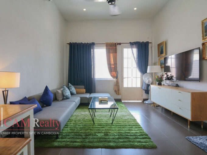 Renovated 2 Bedroom Duplex For Sale in Sangkat Chakto Mukh
