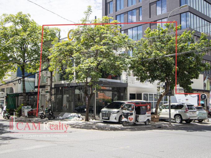 Corner Commercial Space For Rent in BKK1