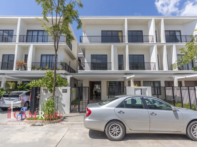 4 Bedroom Corner Villa Kon Kat Laor For Sale in Borey Chankiri