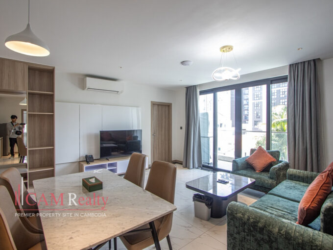2 Bedrooms Serviced Apartment For Rent in BKK1