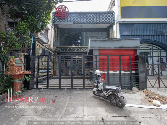 301 Sqm Land&Commercial Space Sale In BKK1