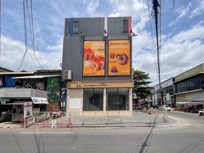 Commercial Space For Rent in Tumnob Tuek | Near Vanda Institute