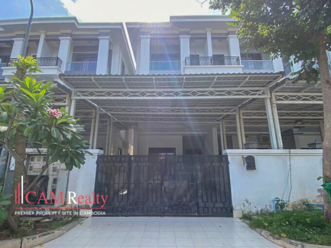 4 Bedrooms Link House For Sale in Borey Villa Town