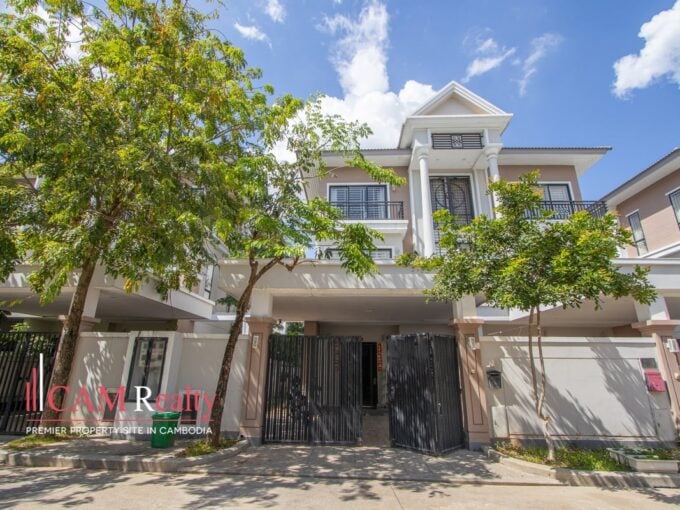 4 Bedrooms Twin Villa For Rent In Peng Houth Beoung Snor