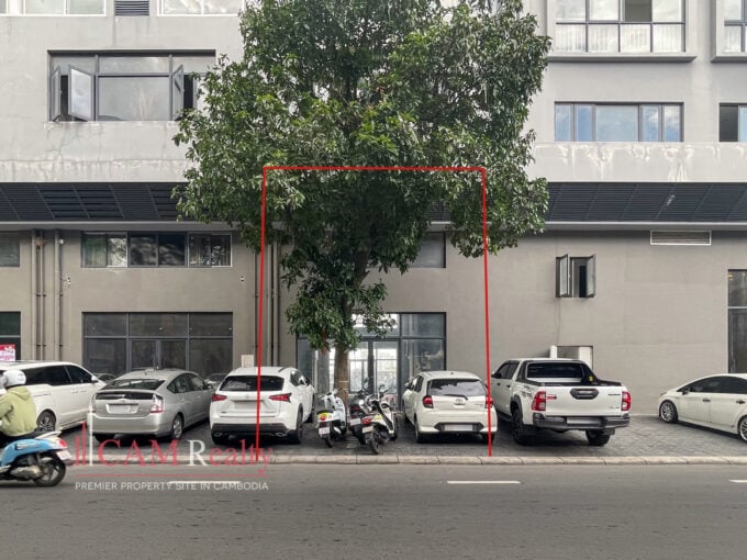Retail Space For Rent in Daun Penh | Near Wat Phnom