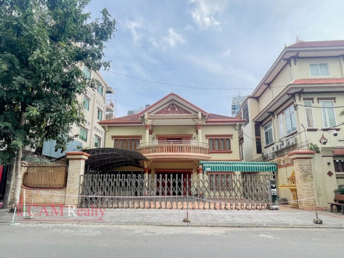 5 Bedrooms Single Villa For Rent | BKK1 Area