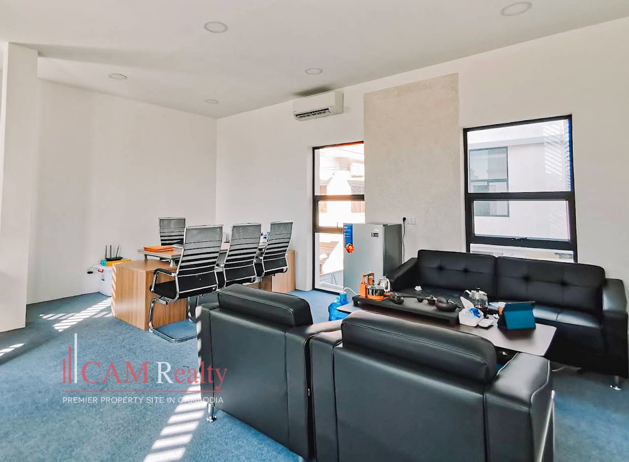 Around Building For Rent in BKK1